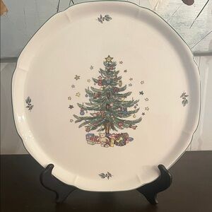 Nikko Ceramics Christmas Tree Dinner Plate - White and Green